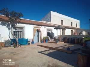 Country House For Sale in Las Palas