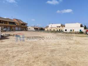 Three Houses For Sale in Roldán