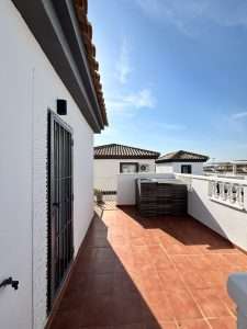 Villa For Sale in Sucina