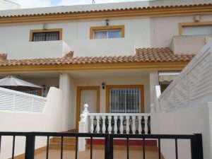 Townhouse With Solarium For Sale in El Algar