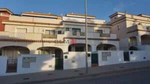 Townhouse For Sale in El Carmoli